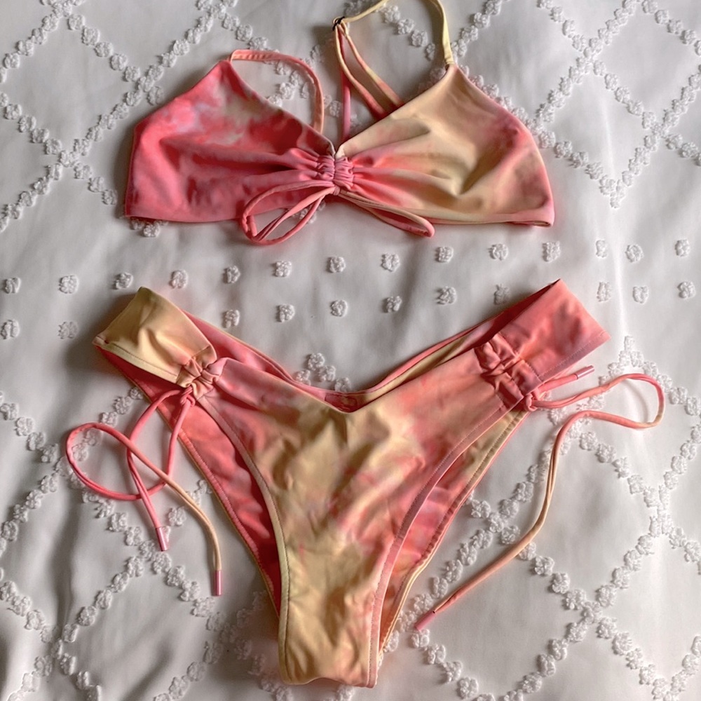Blackbough bikini! Size M top and size L bottom! Brand new never worn